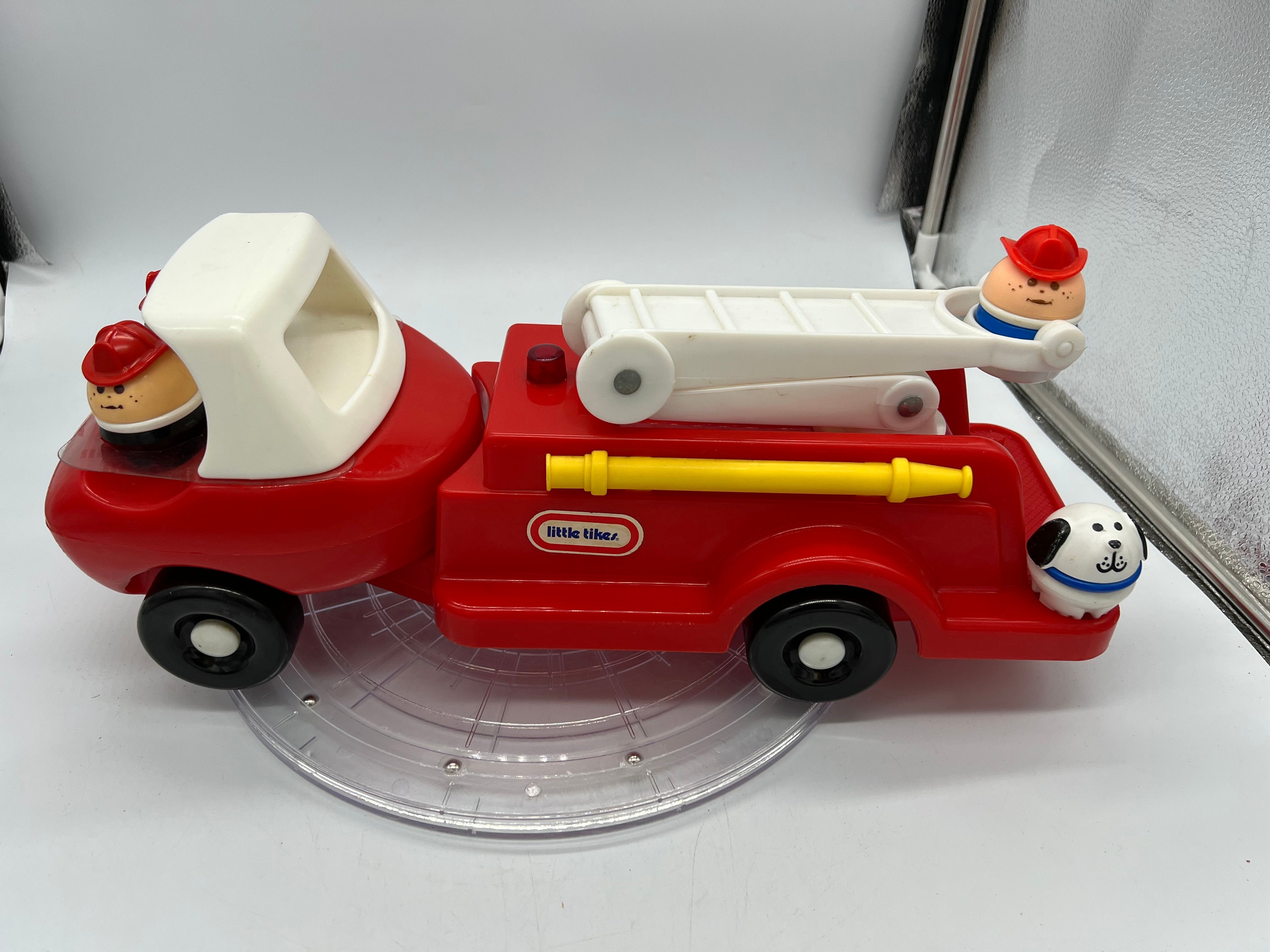 Vintage Little Tikes brandweerwagen met 3 en hond. - Etsy Nederland