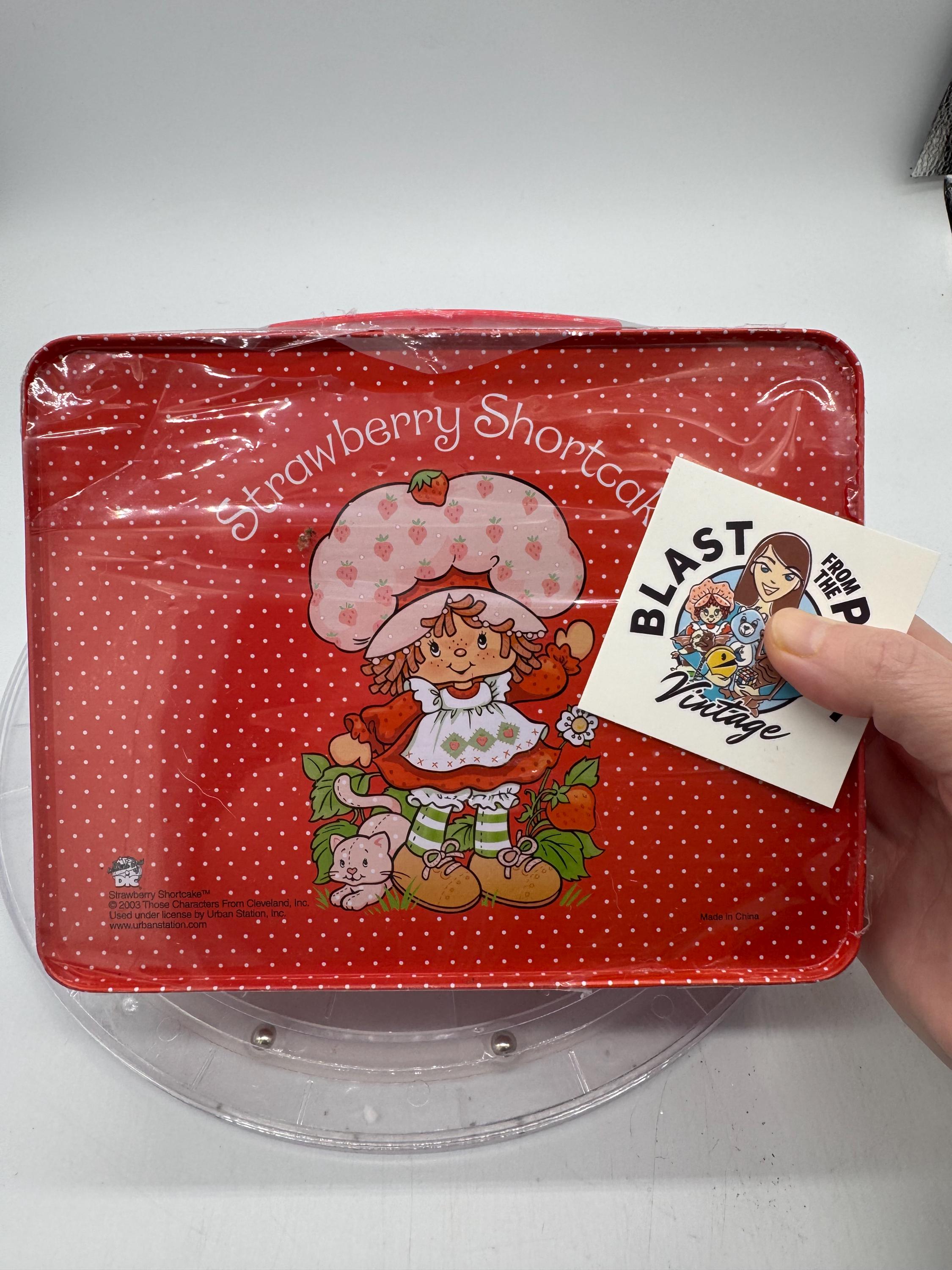 2003 Strawberry Shortcake Clock and Watch Set Inside a Metal Lunch