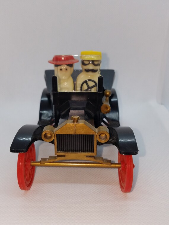 Vintage Model T With 2 People Salt Pepper Shaker Vintage Etsy