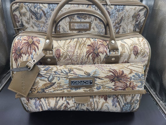 Vintage Jordache Carpet Bag Suitcase & Overnight … - image 8