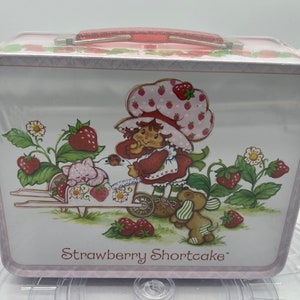 Vintage Strawberry Shortcake Metal Lunch Box New in Pack!