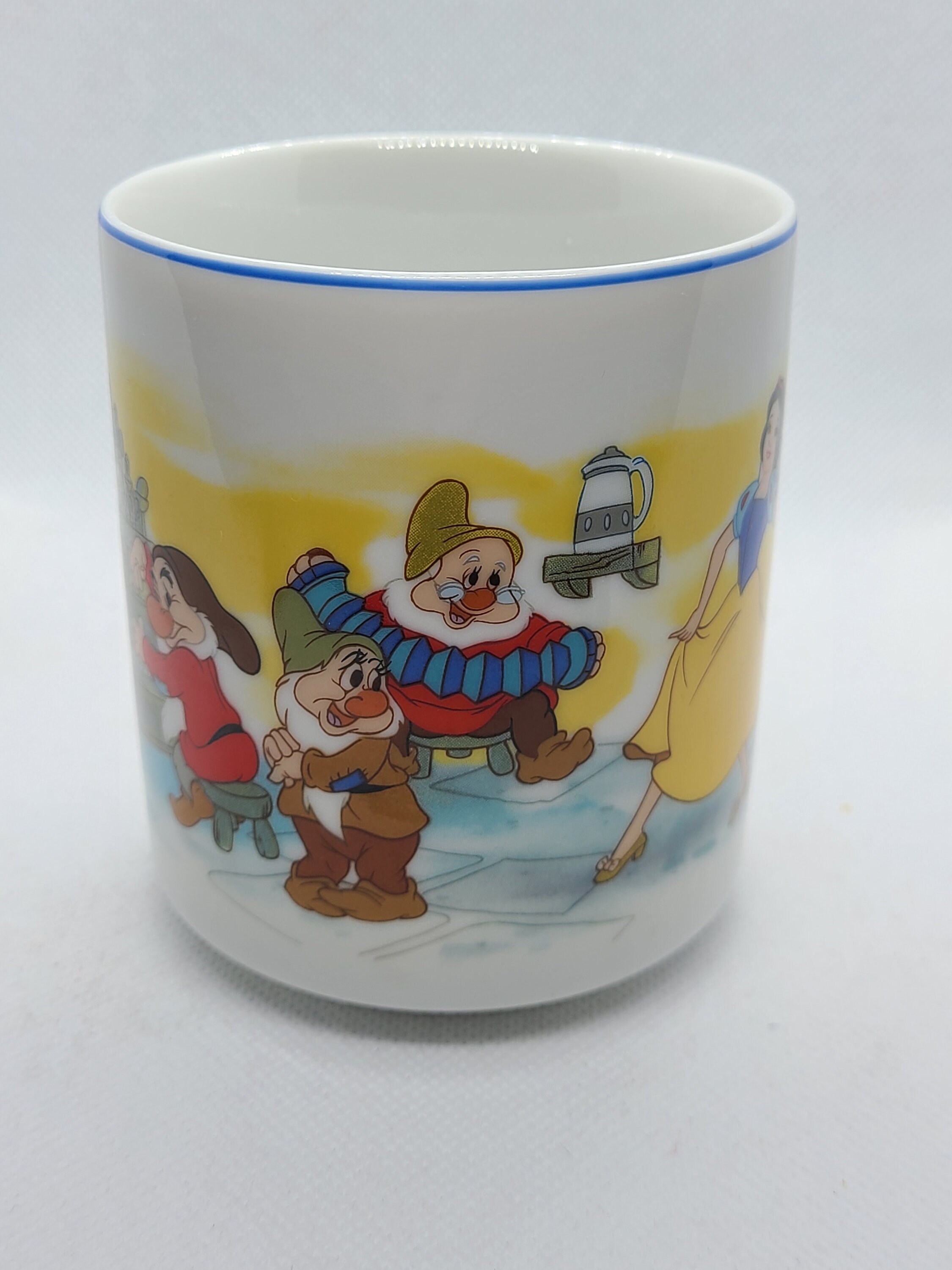ヴィンテージのディズニーの白雪姫マグカップ。日本製。 - Etsy 日本