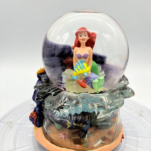 Vintage Disney&#39;s The Little Mermaid Water Globe Damaged.