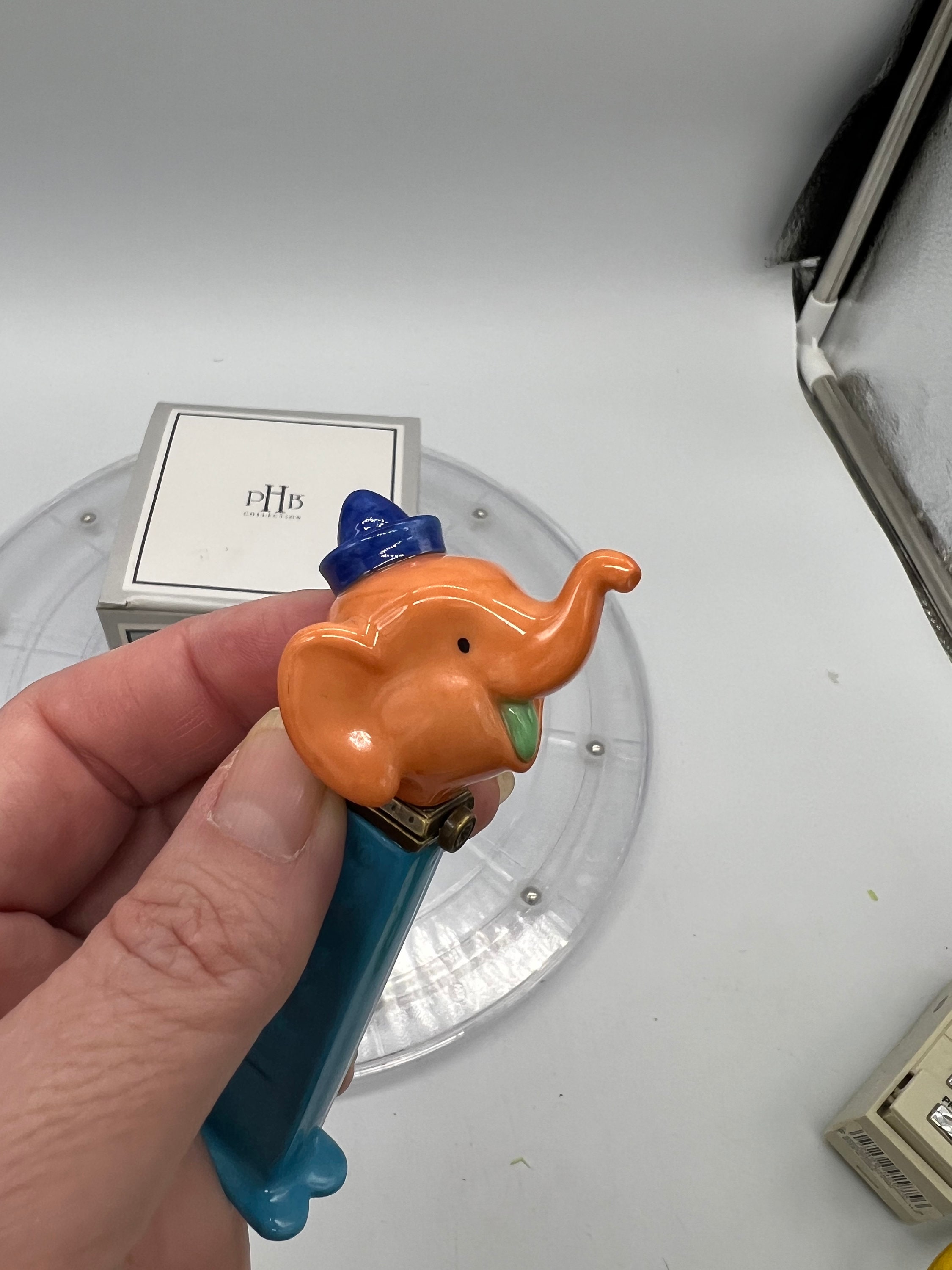 1999年 PHB エレファント PEZ キャンディディスペンサー 磁器製