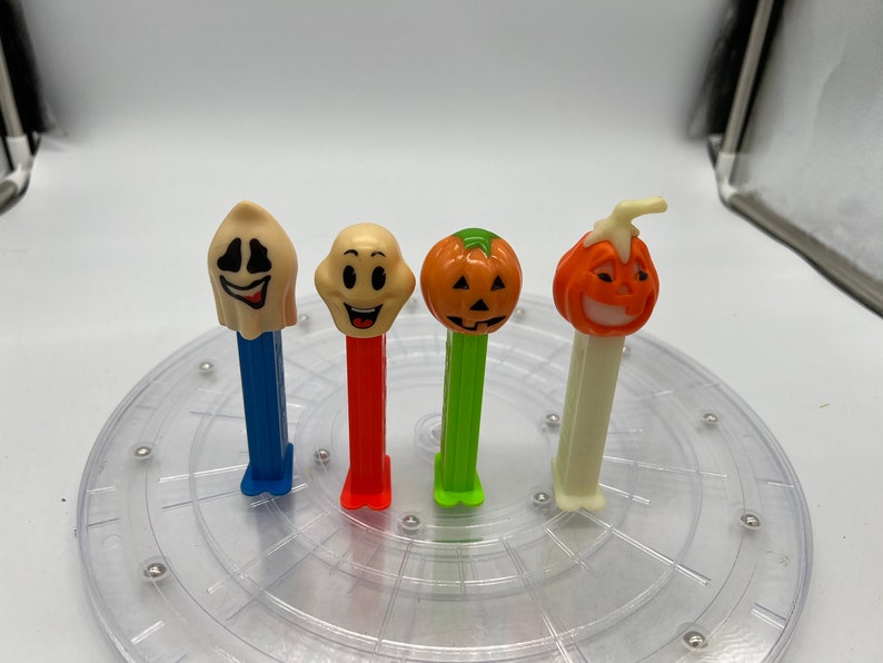 Vintage Halloween Pez Dispencers. Ghost, Jack O'latttern, Ghost Face, Ghoul and Witch image 4