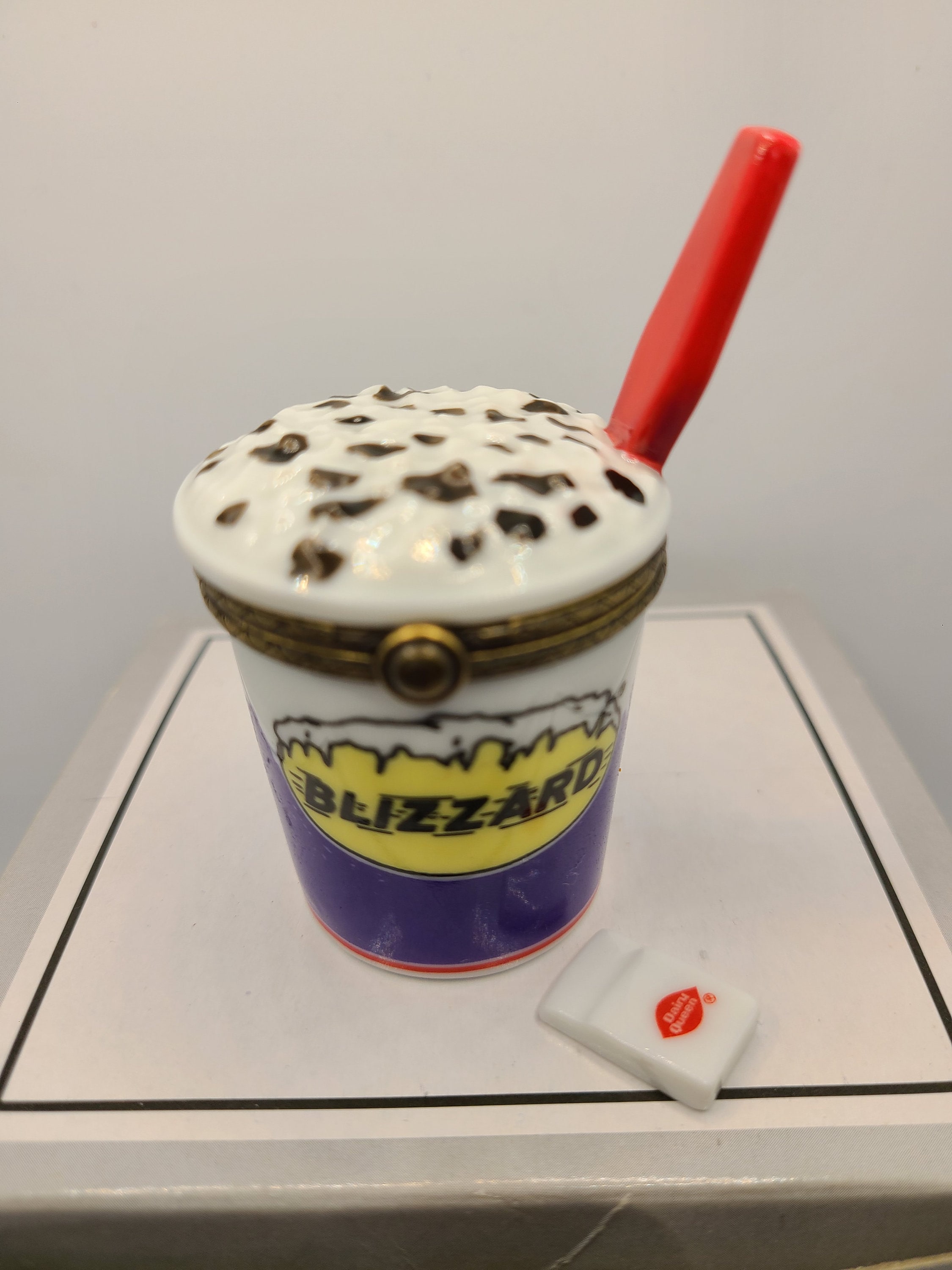 Rare Vintage Retrospect Dairy Queen Cookies and Cream Blizzard