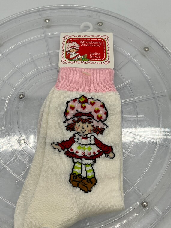 2002 Strawberry Shortcake Ladies Socks with Pink … - image 5