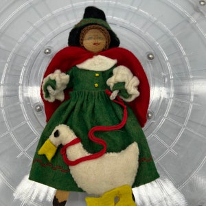 "Vintage ""Muttergans"" Kinderreim ""Mother Goose"" Handgemachter Filz-Weihnachtsanhänger." Sammlerstücke Weihnachtsschmuck.