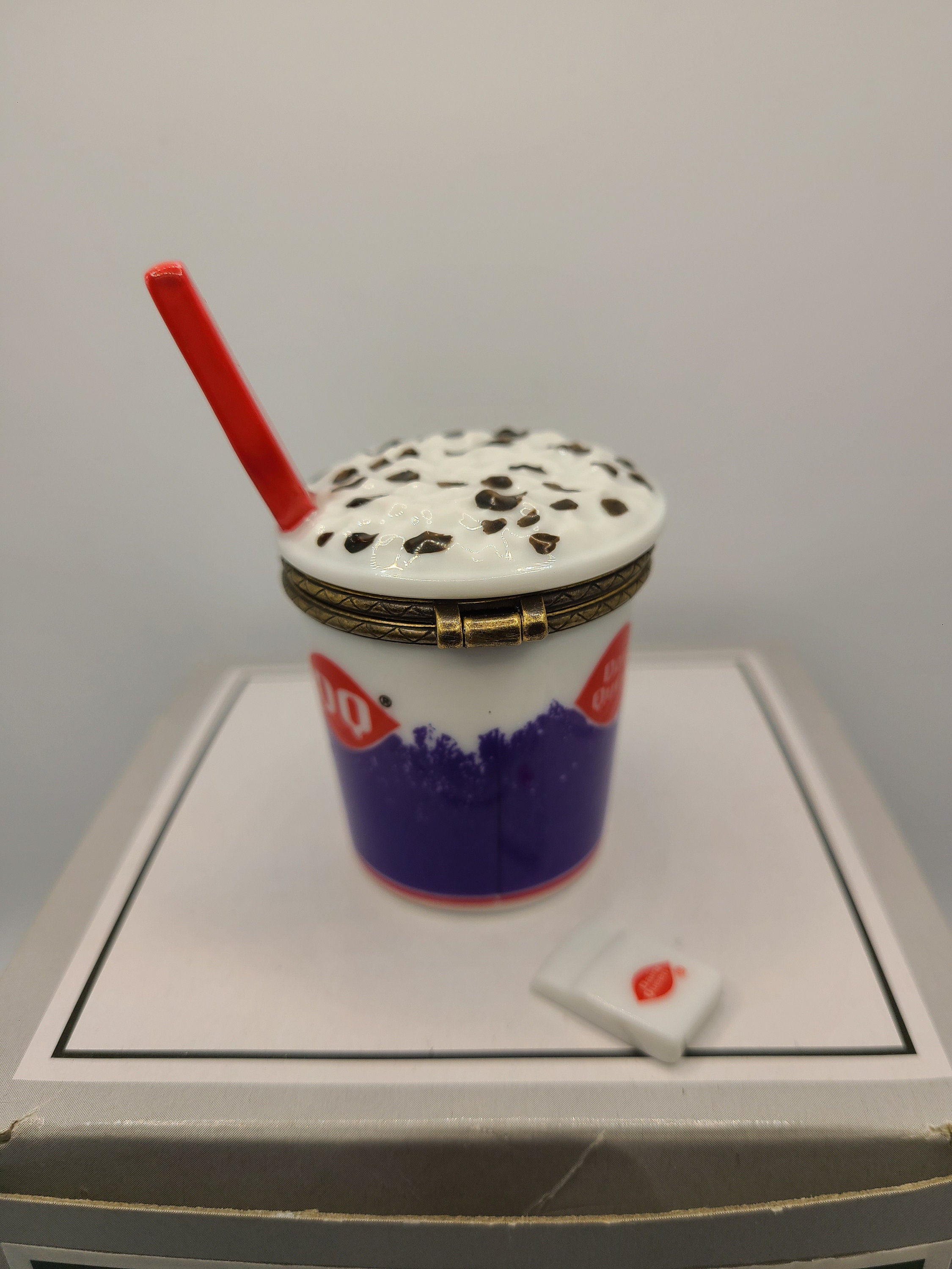 Rare Vintage Retrospect Dairy Queen Cookies and Cream Blizzard