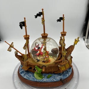 Vintage 1990’s Disney’s Peter Pan Pirate Ship Snow-globe & Music box!