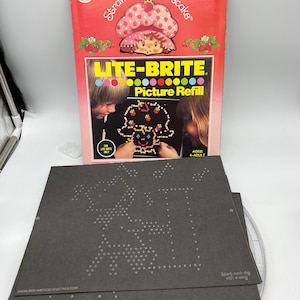 Rare 1980’s Hasbro Strawberry Shortcake Lite-Brite Picture Refill. Vintage Strawberry Shortcake Cartoon Characters.