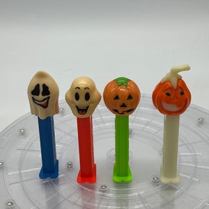 Vintage Halloween Pez Dispencers. Ghost, Jack O'latttern, Ghost Face, Ghoul and Witch image 1