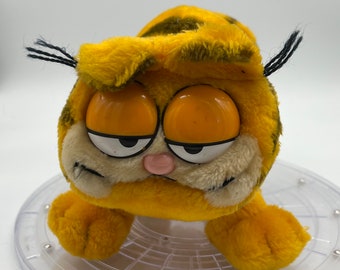 Vintage 1981 Dakin and Company Garfield Stuffed Animal Standing on