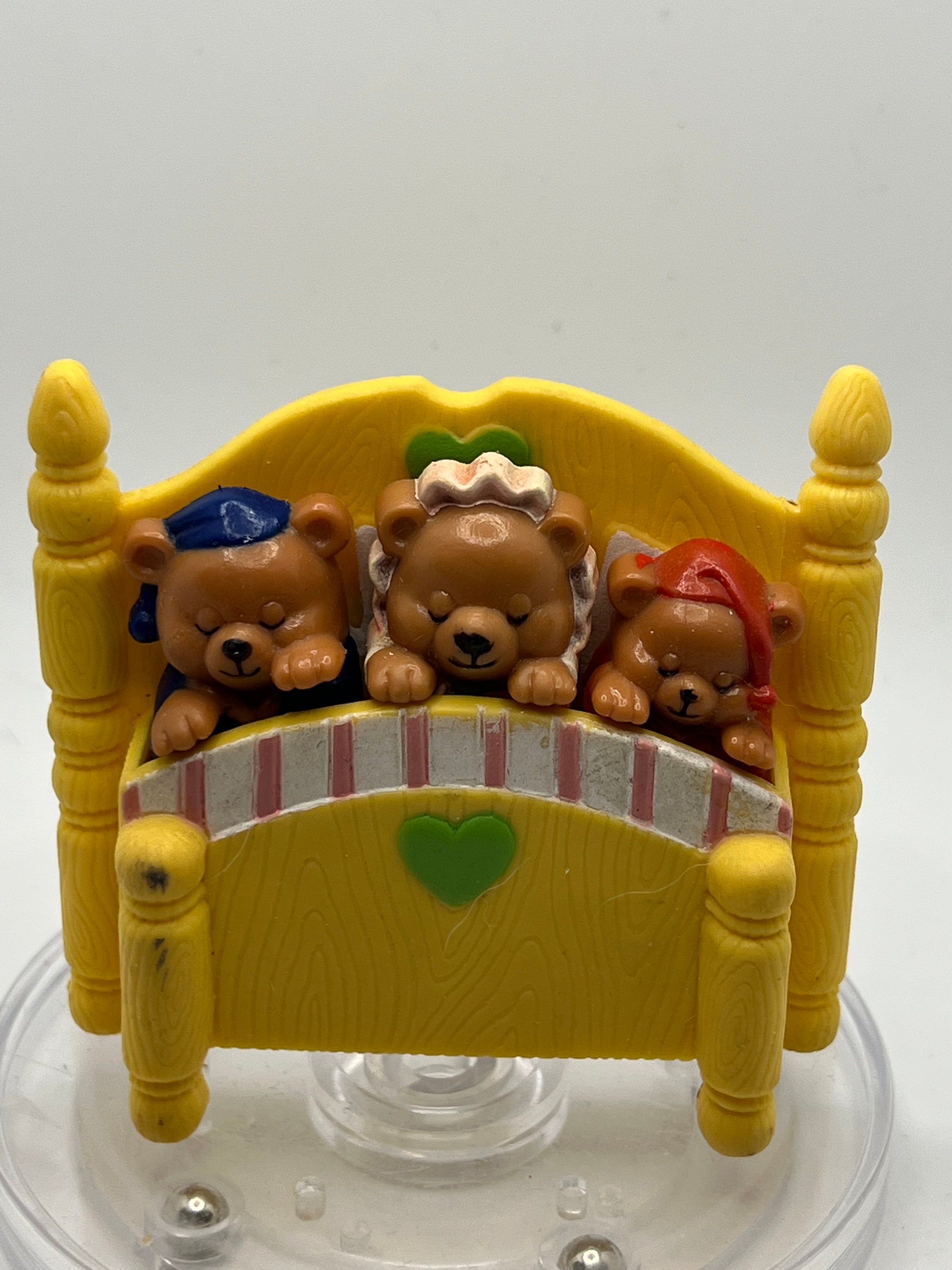 Vintage Giftco 3D 4 Separate Magnets Three Bears in a Bed