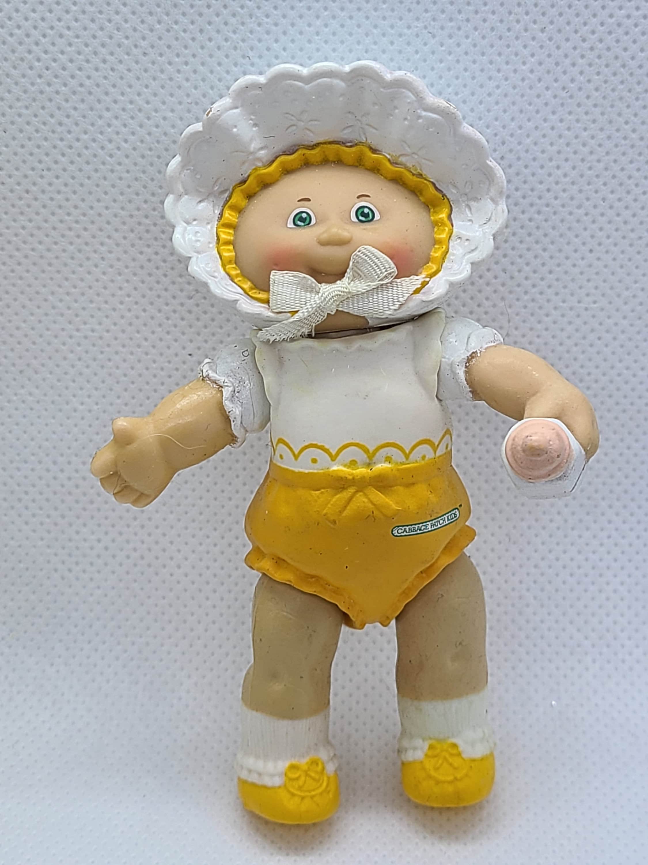 1984年80'sCabbagepatchkidsキャベツパッチキッズキャベツ人形絵本BOOK本フィギュア人形 VINTAGE 1984 CABBAGE PATCH KIDS BABY GIRL 3\" CERAMIC FIGURINE
