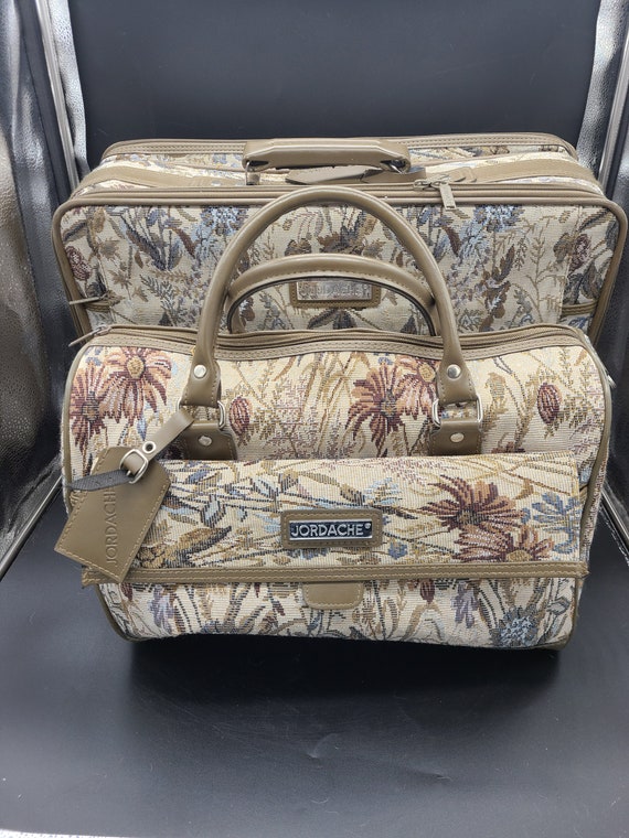 Vintage Jordache Carpet Bag Suitcase & Overnight … - image 9