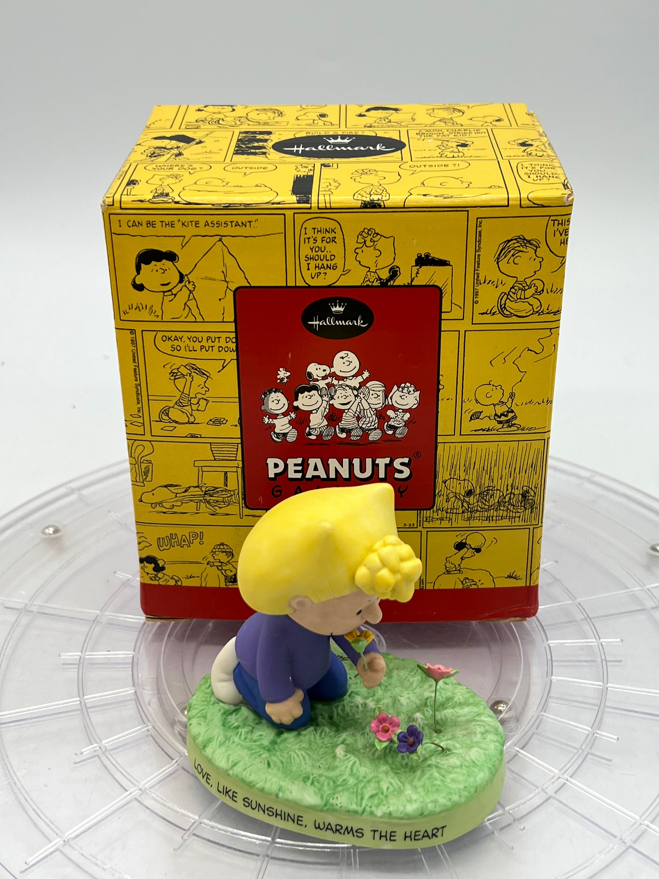 ピーナッツ ホールマーク サリー ブラウン フィギュア 2001年限定版 箱