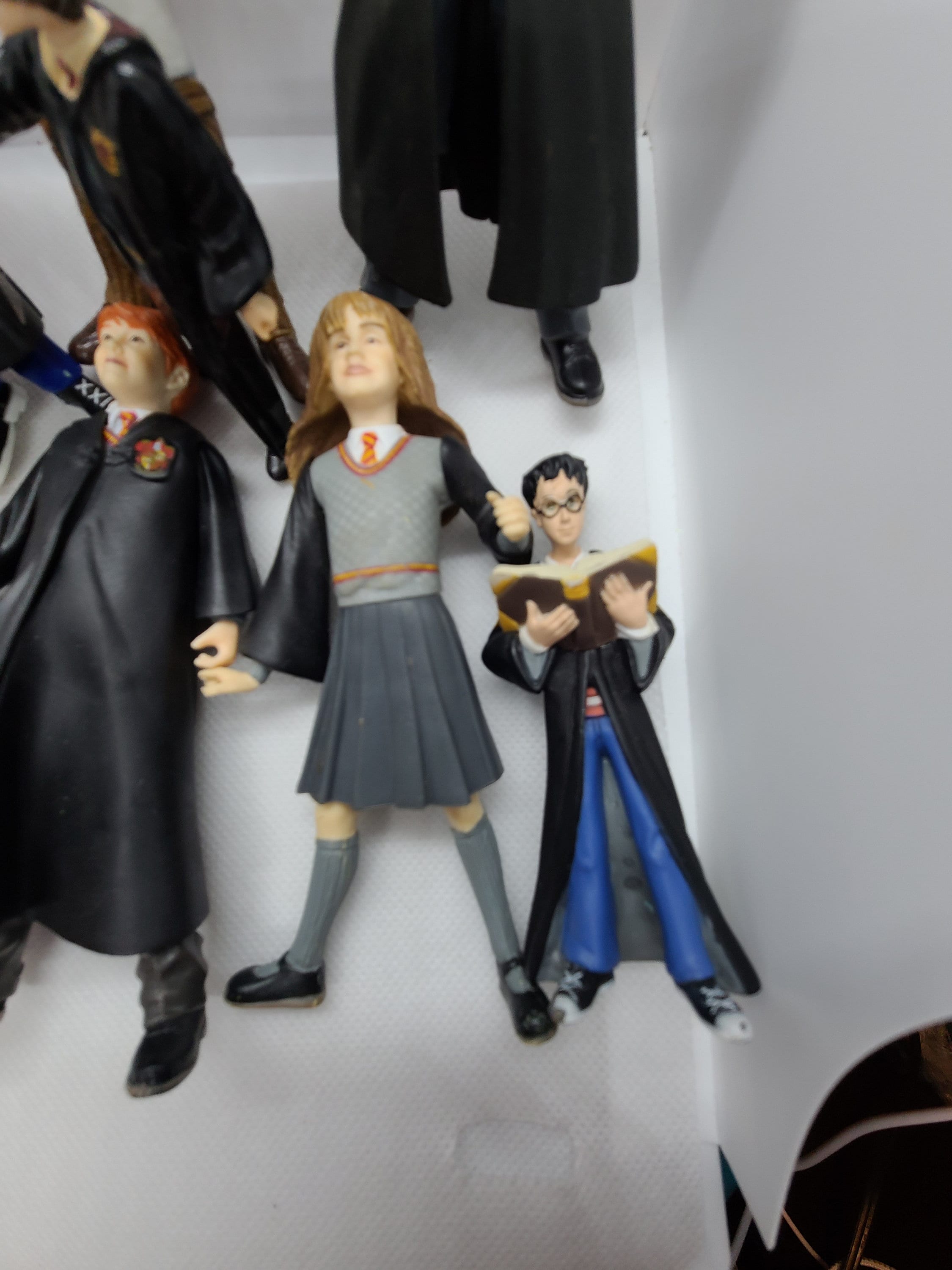 Figuras de acción antiguas de Harry Potter. Harry Potter, Hermione, Ron,  Malloy, Fred. -  México