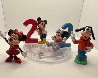 Figura vintage de Disney: Mickey, Minnie y Goofy. Se vende por separado.