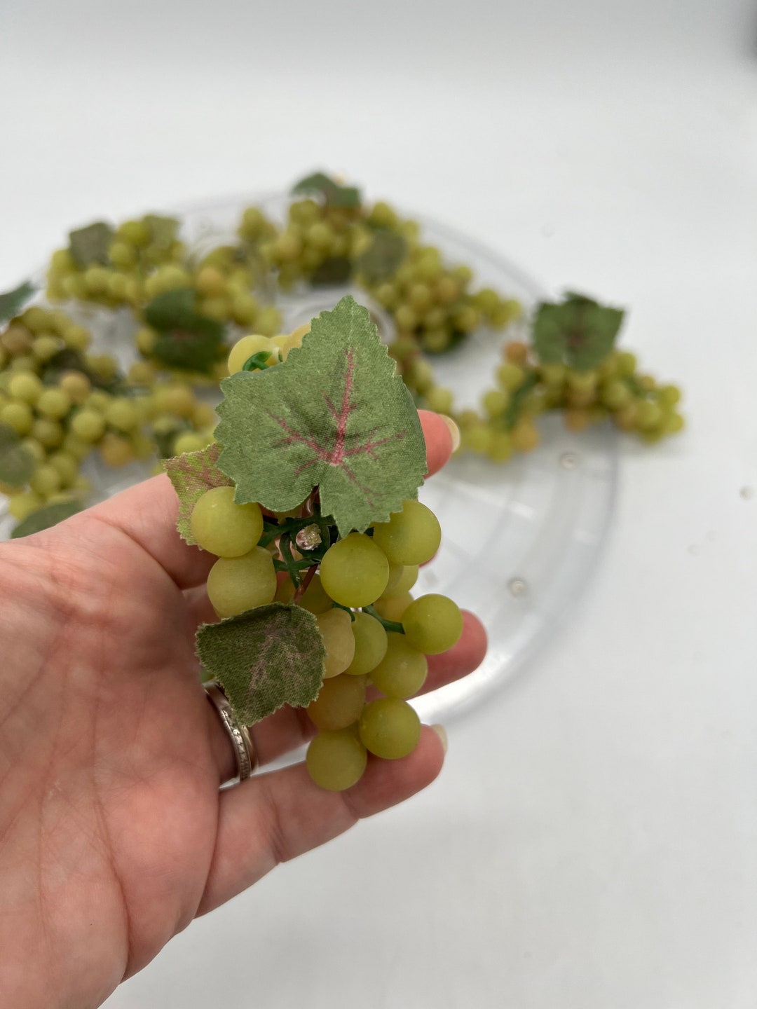Vintage Set of 12 Bunches Green Rubber Grape Napkin Rings! - Etsy