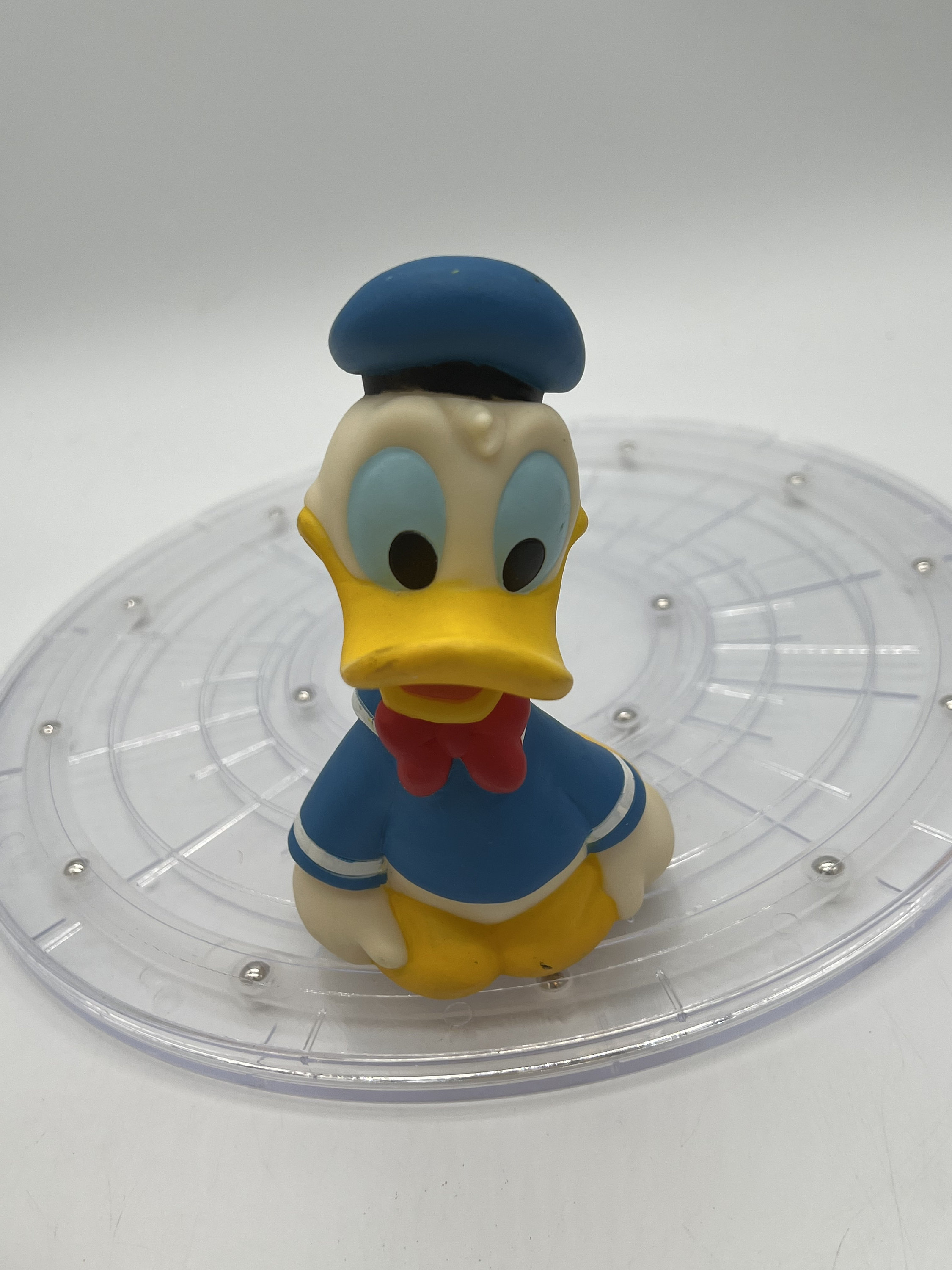 ヴィンテージディズニーのミッキーマウス、プルート、グーフィー