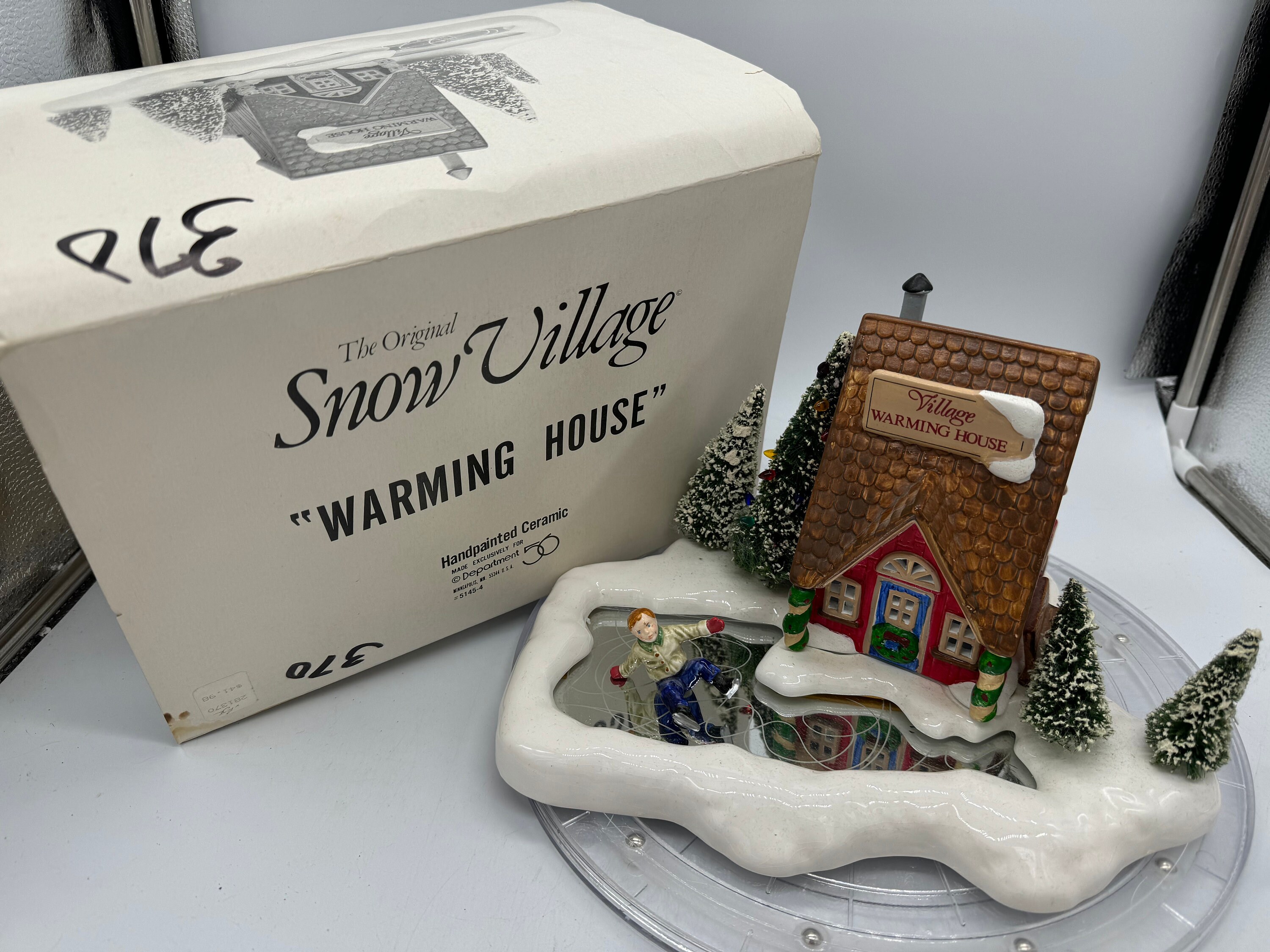 Department 56 North Pole Series "Warming House”