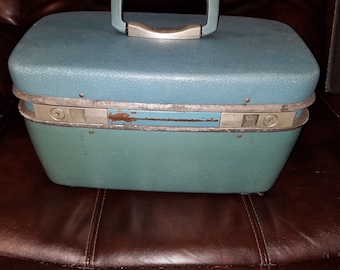 Royal Traveller Case - Etsy