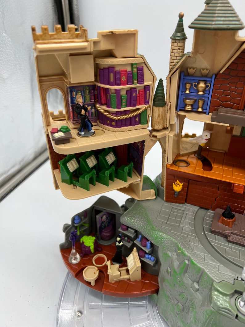 2001 Polly Pocket Harry Potter Hogwarts Castle. Working Etsy