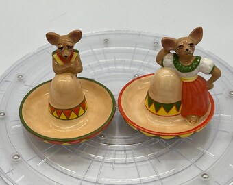 chihuahua salt & pepper shakers