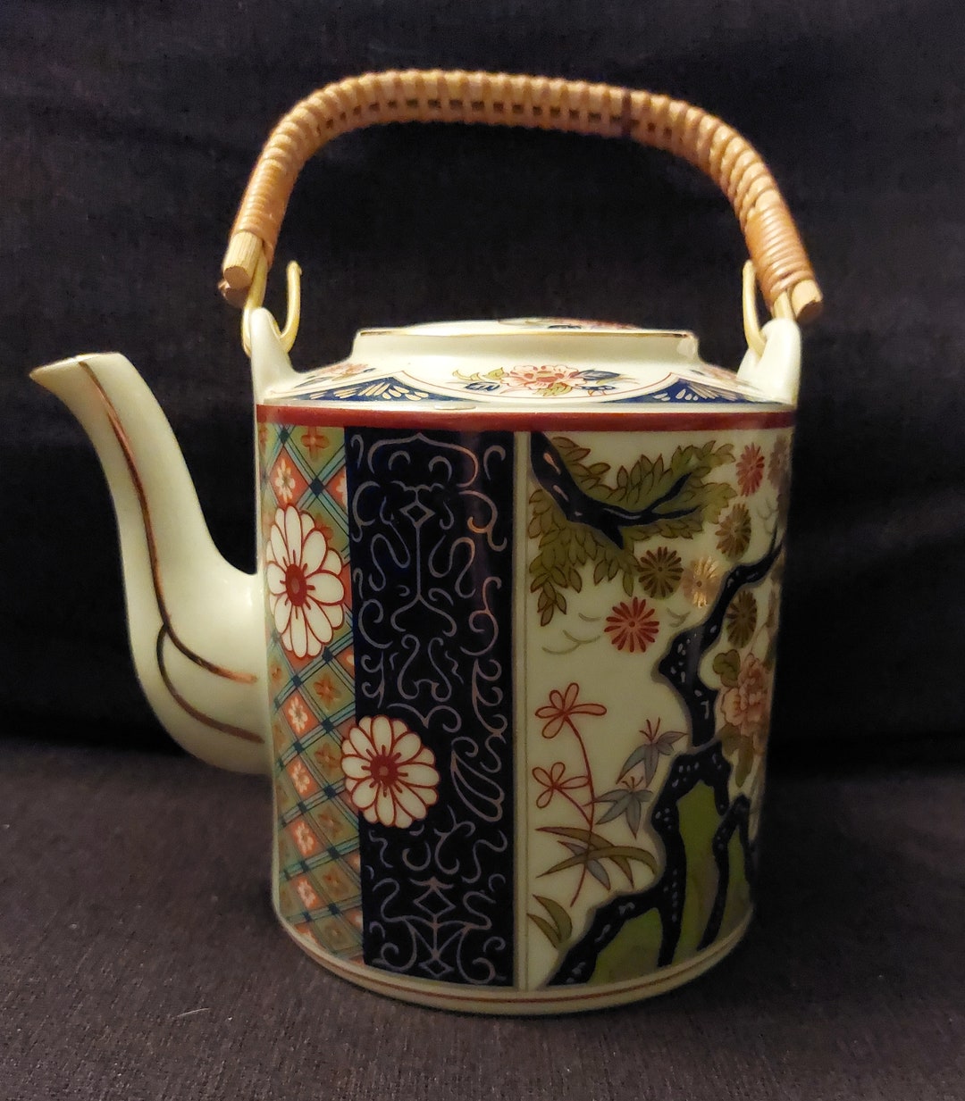 Imari Empress Teapot With Bamboo Handle Etsy