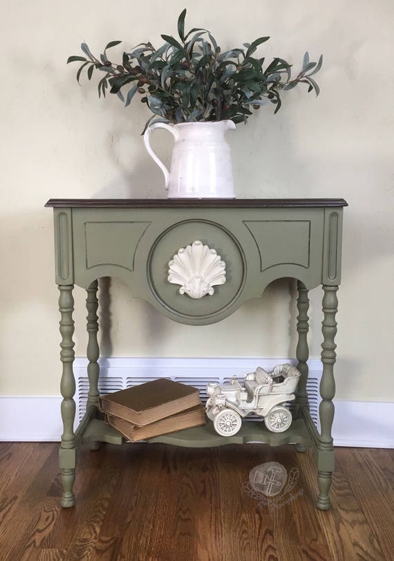Entry Table Vintage And Rustic Image 0