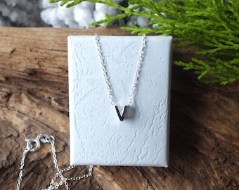 Sterling silver initial necklace, Letter V necklace, initial V necklace, silver initial necklace, dainty necklace, personalised necklace