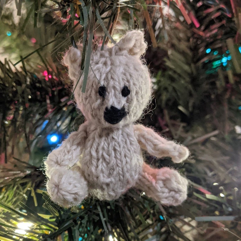 Teeny Teddy Ornament PATTERN image 1