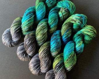 Dyed-to-order - Green Dragonfly - Merino Sock