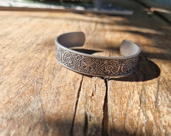 Engraved men's bracelet, in stainless steel, Nordic / Viking inspired with tree of life / Yggdrasil