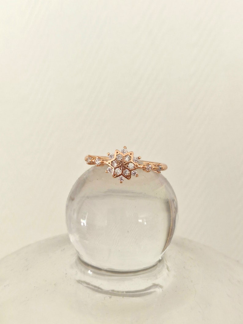 Rose gold snowflake ring image 2