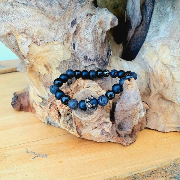 Bracelet homme élastique en perles noires avec une couronne