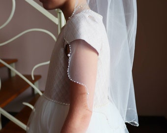 First Communion Veil, Little Girls Holy Communion Veil, Catholic Veil, Pearl Edge Veil, Comb Veil.