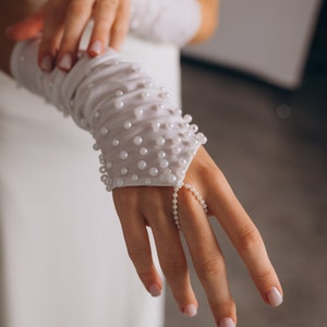 Pearls Gloves, Mittens, Matt Bridal Gloves Fashion Arm Warmers Fingerless Evening, Wear For Women