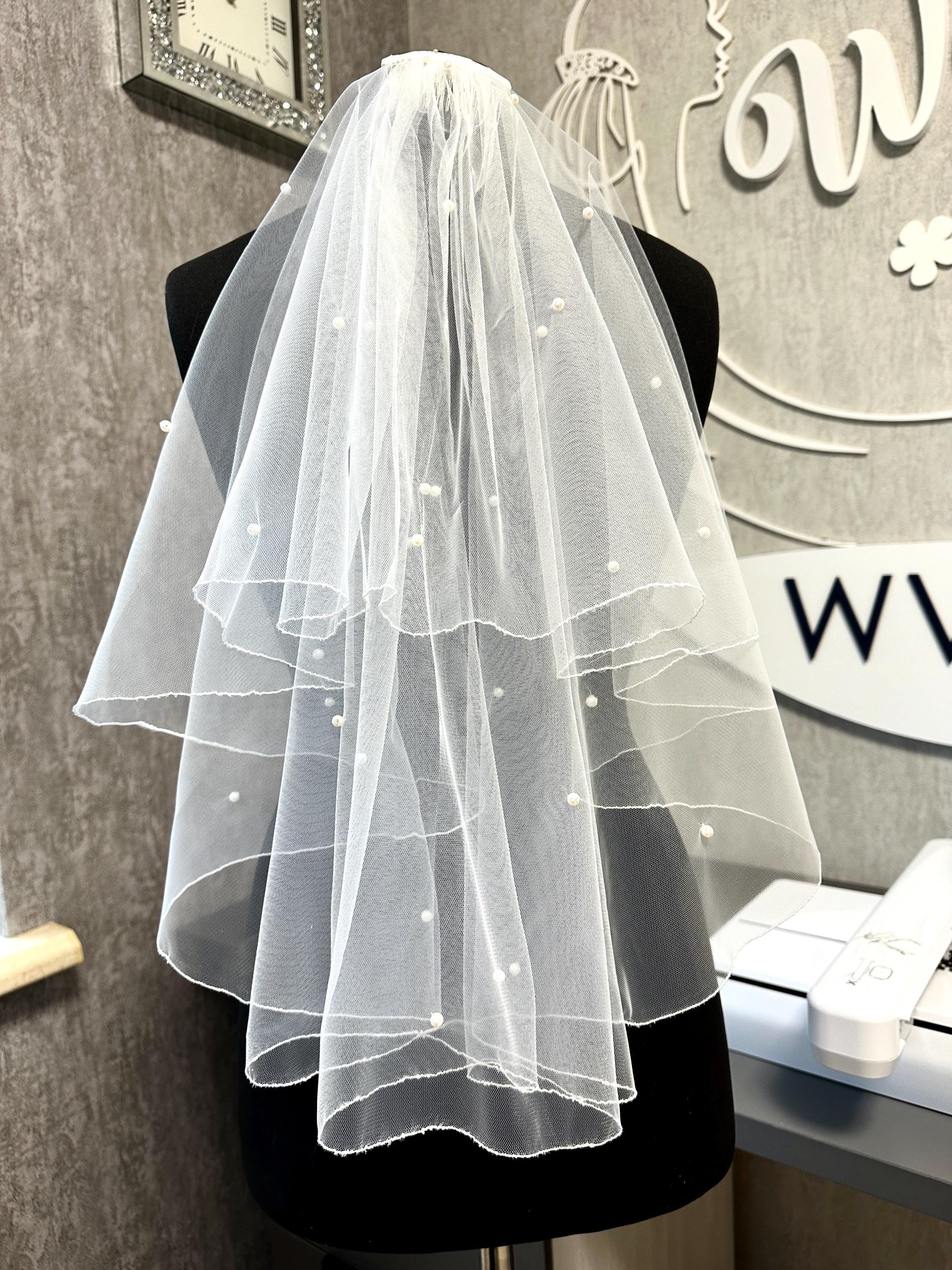Pearl Wedding Veil: Short Bridal Veil With Comb, Handmade - Etsy display picture 1