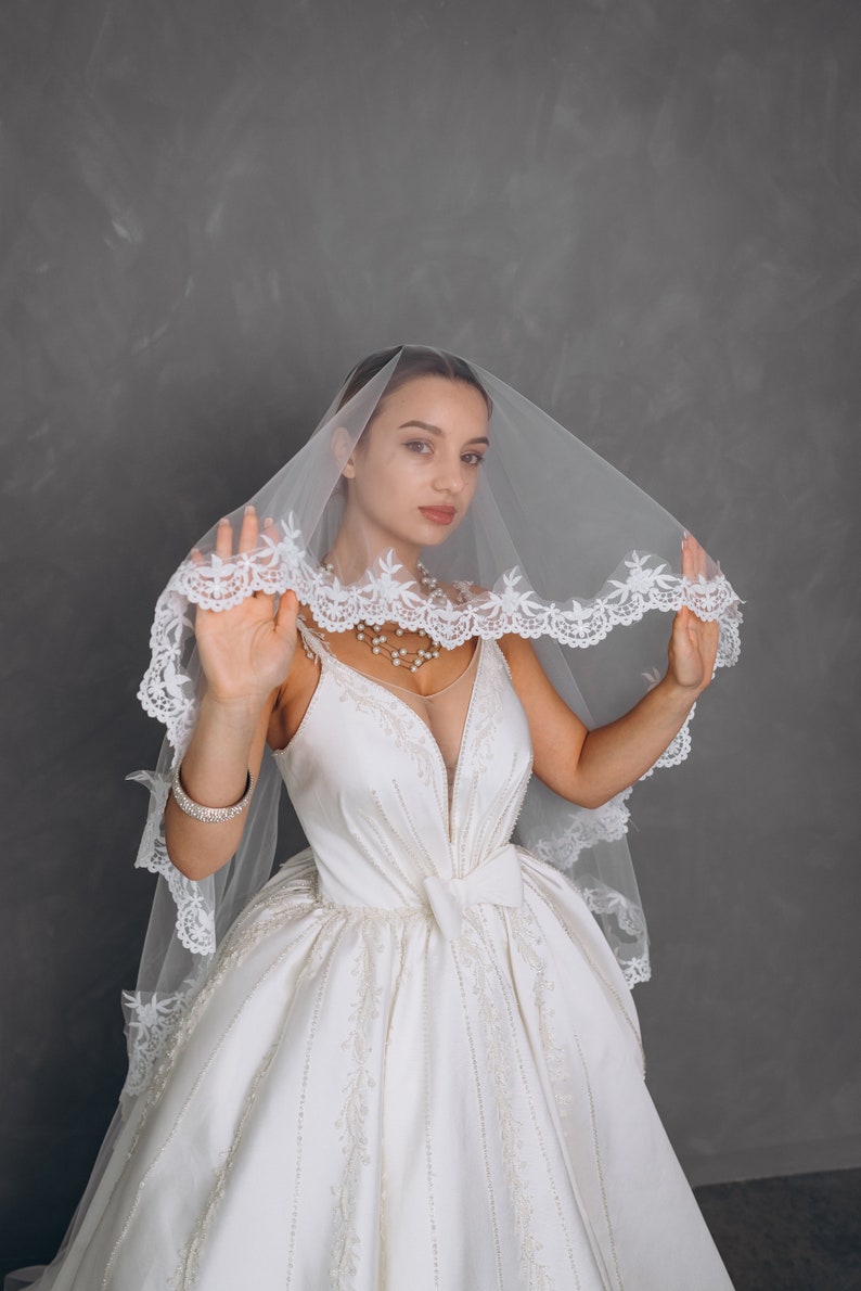wedding lace veil