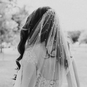 Wedding veil with pearls, veil, veils, long veil, fingertip veil, beaded veil, pearl veil, champagne veil, ivory veil, wedding, white veil image 3