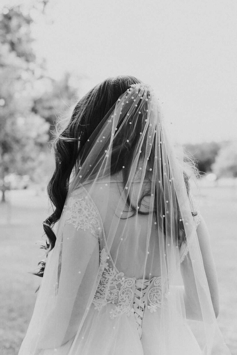 Wedding veil with pearls, veil, veils, long veil, fingertip veil, beaded veil, pearl veil, champagne veil, ivory veil, wedding, white veil image 3