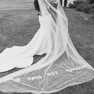 Custom Bridal Veil with Personalization & Scattered Pearls – Unique Wedding Accessory
