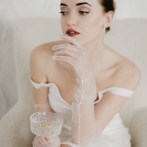 Tulle gloves for wedding or party