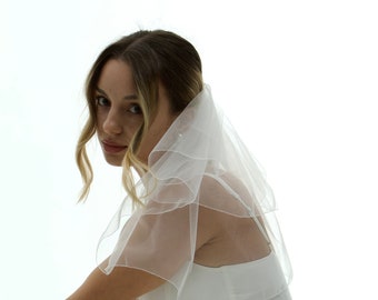 Short Transparent Veil On The Comb. Wedding Veil For Bride.