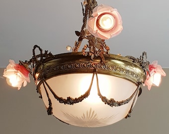 French Art Deco Chandelier – Vianne Glass Shades in Frosted Pink, 1930s Ceiling Light Fixture