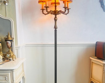 Viktorianische Messing Stehlampe - Elegantes Bronze Finish, 5-armiges antikes Stehlicht