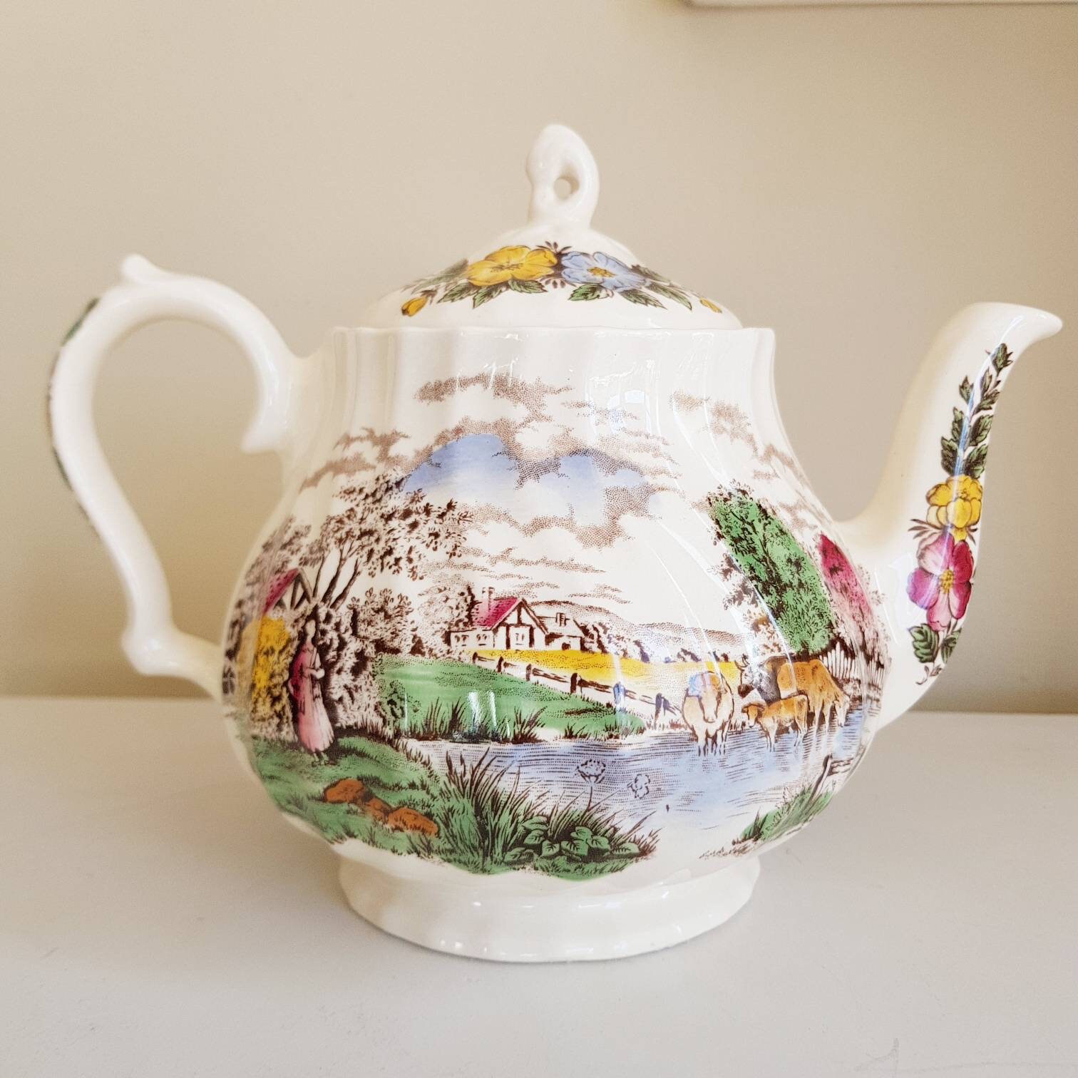 Home & Living Drink & Barware Tea Cups & Sets Made in England. Vintage Sadler Small Tea Pot etna