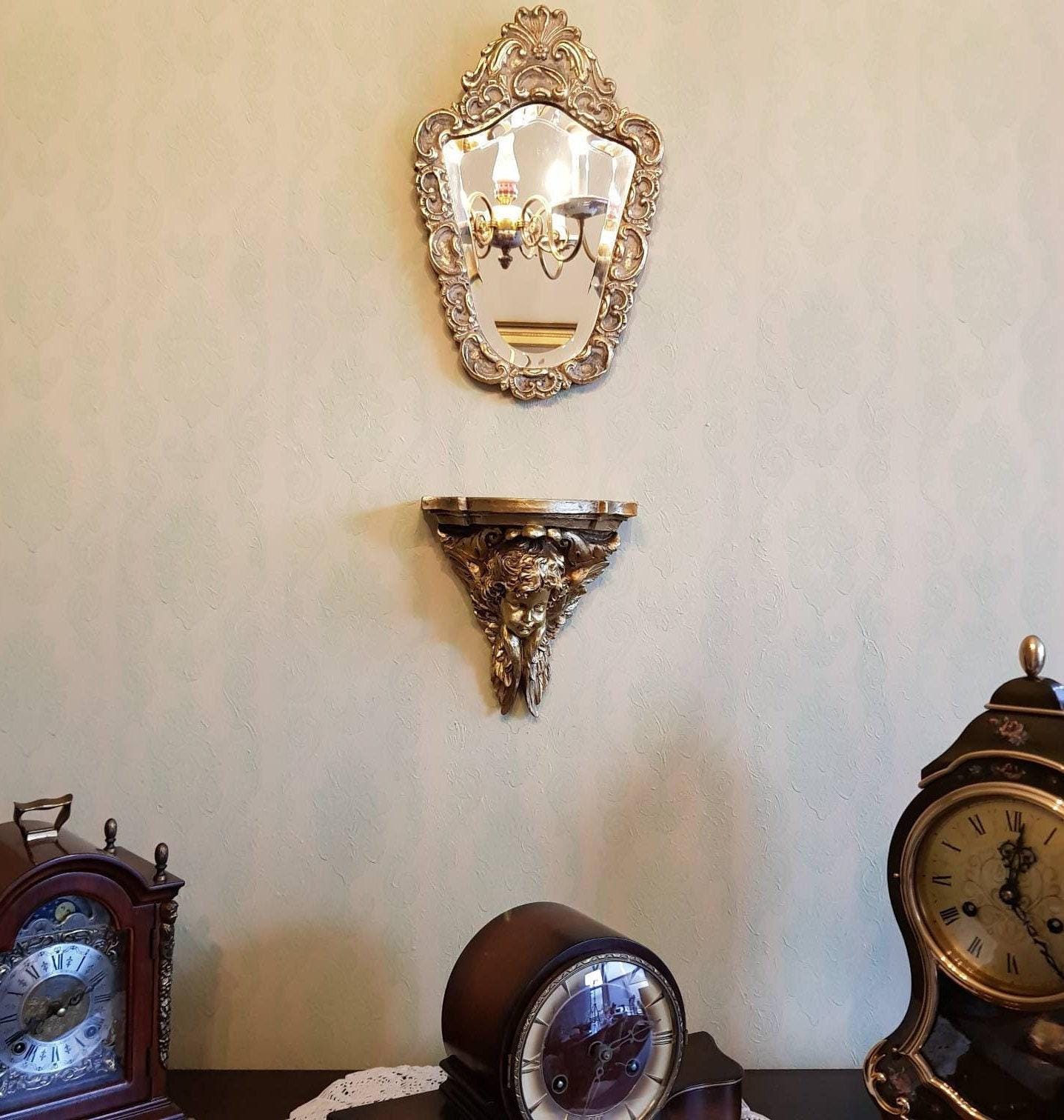 Baroque Style Hollywood Wall Mirror - Gold Oval Frame, Vintage Glam Décor